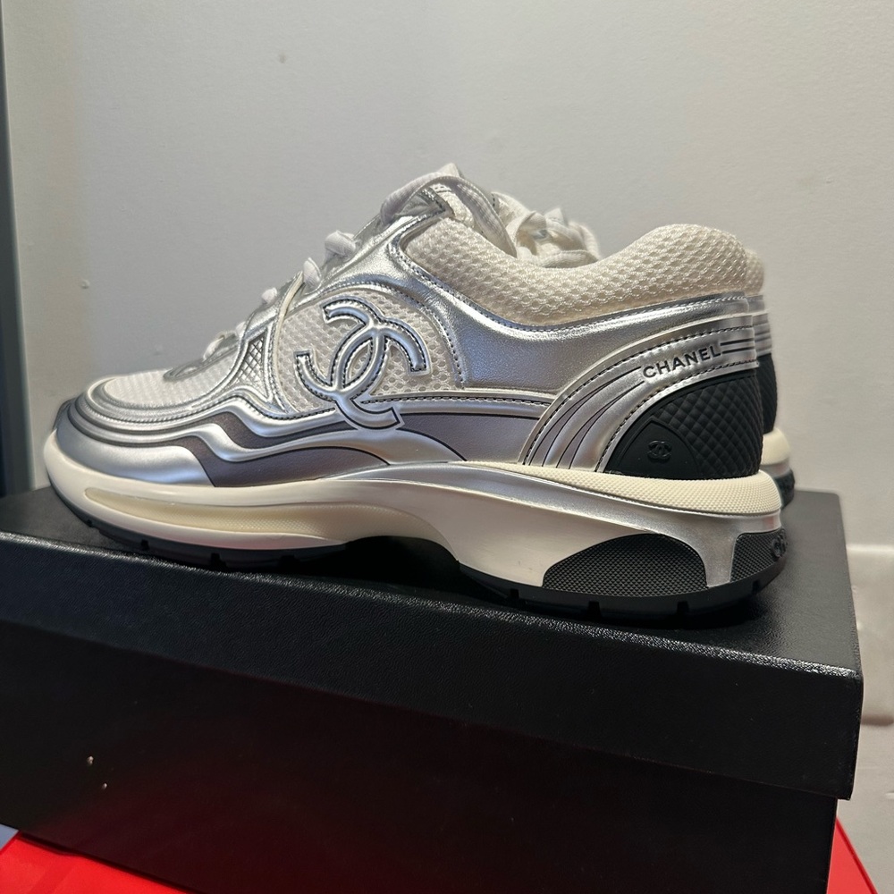 CHANEL Women's Metallic Silver and White Sneakers - Picture 4 of 7